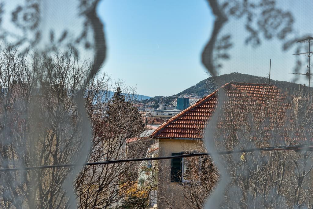 Apartment Bacvice Holiday With Free Parking Split Exterior photo