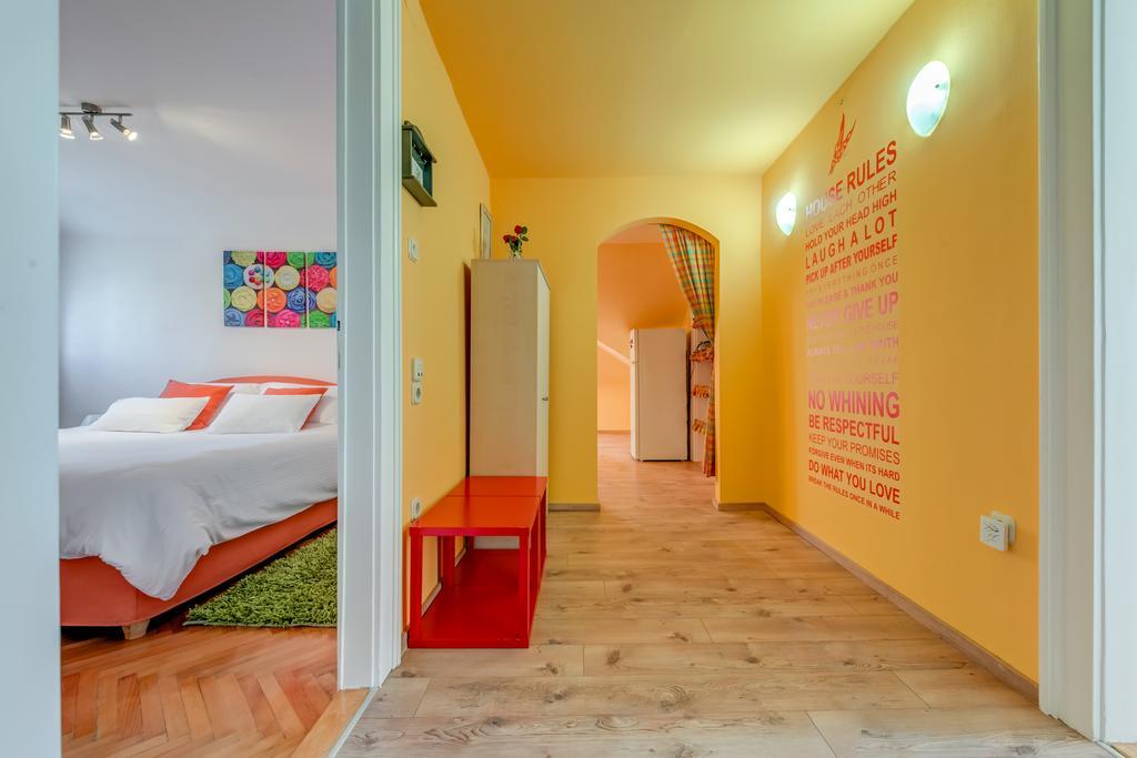 Apartment Bacvice Holiday With Free Parking Split Exterior photo